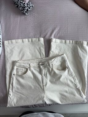 Chico’s - Women's Cream High Rise Wide leg crop pants